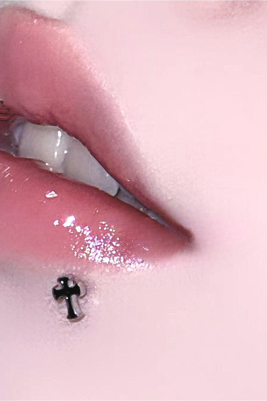Vintage Solid Cross Lip Stud