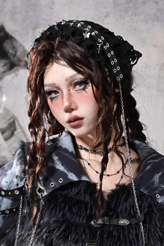 Harajuku Gothic Y2K Rivet Chain Butterfly Decorative Hat Main image