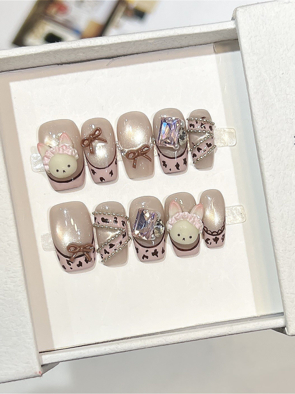 Sweet Cool Leopard Print Butterfly Press On Nails