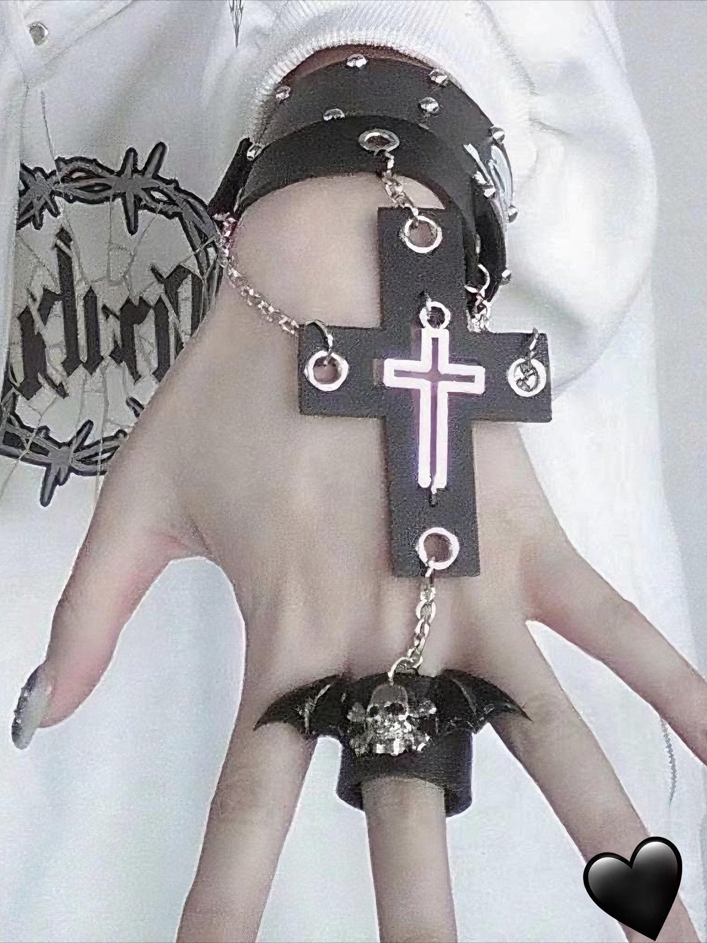 Alternative Dark Punk Skull Y2K Cross Glove-Ring Combo Gloves Secondary image