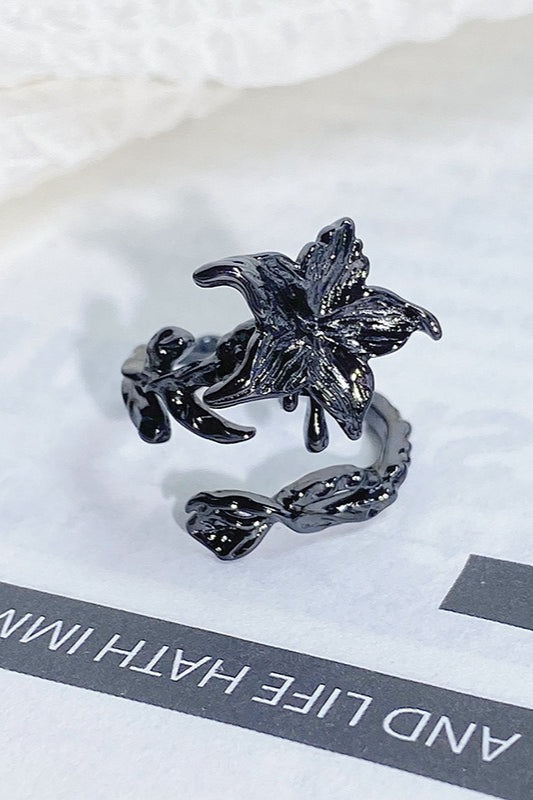 Retro Floral & Plant Stack Ring Secondary image