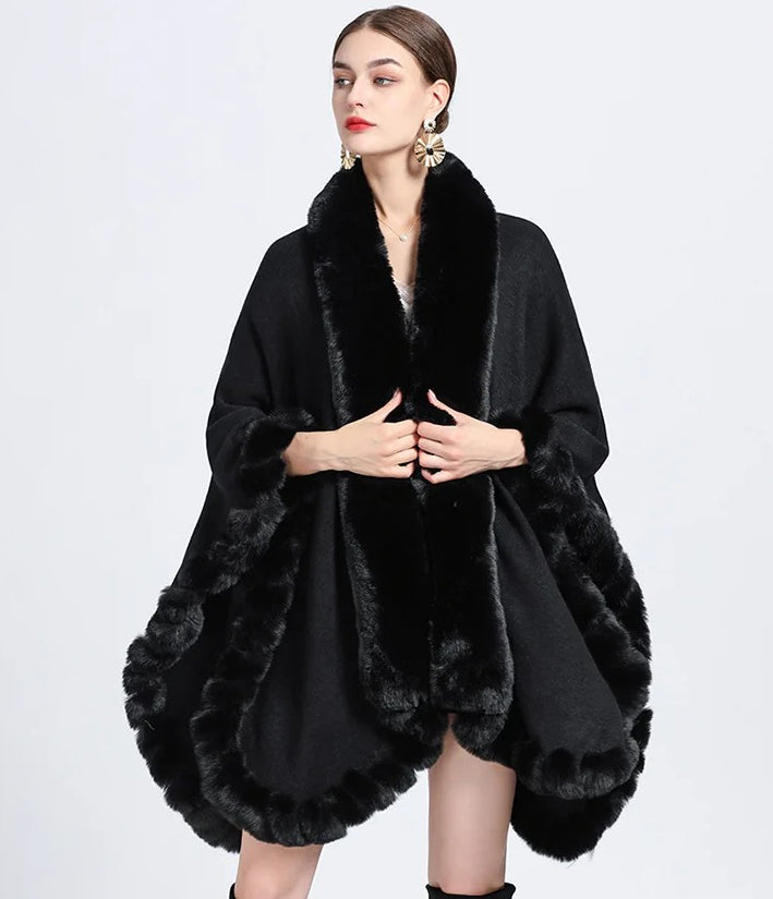 Oversize Long Knitted Cloak Main image