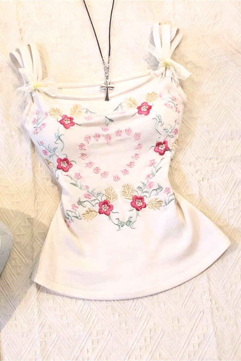 Y2K Vintage Slim Lace Floral Cami Secondary image