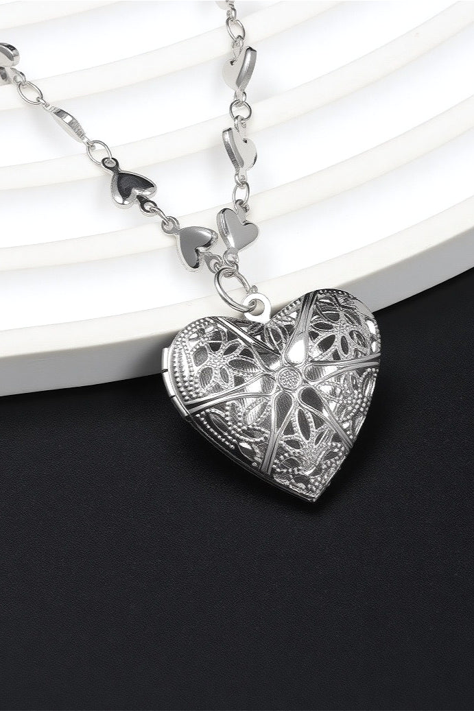 Gothic Silver Vintage Carved Heart Necklace Main image