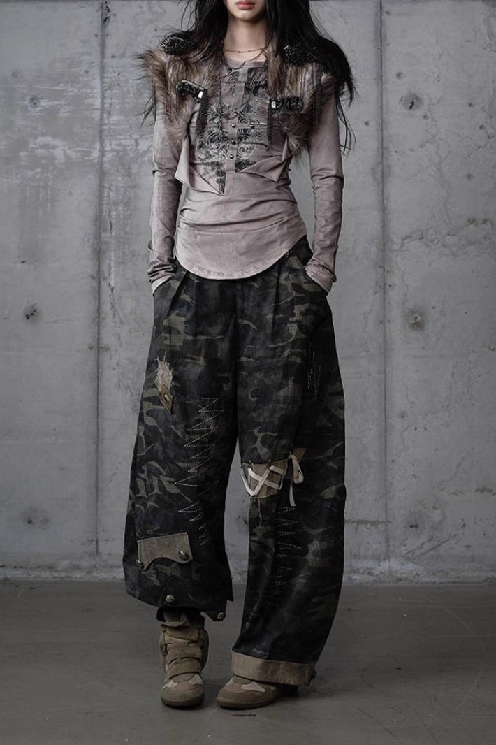 Gothic Fur Rivet Print Vintage Long Sleeve T-shirt Secondary image