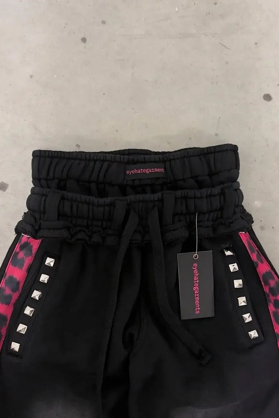 Black Pink Streetwear Wide Leg Denim Pants Secondary image
