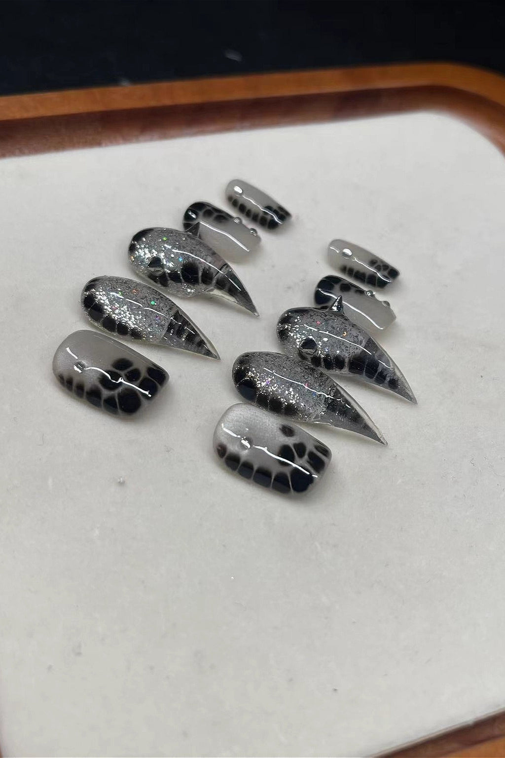 Gothic Scale Cat Paw Press On Nails