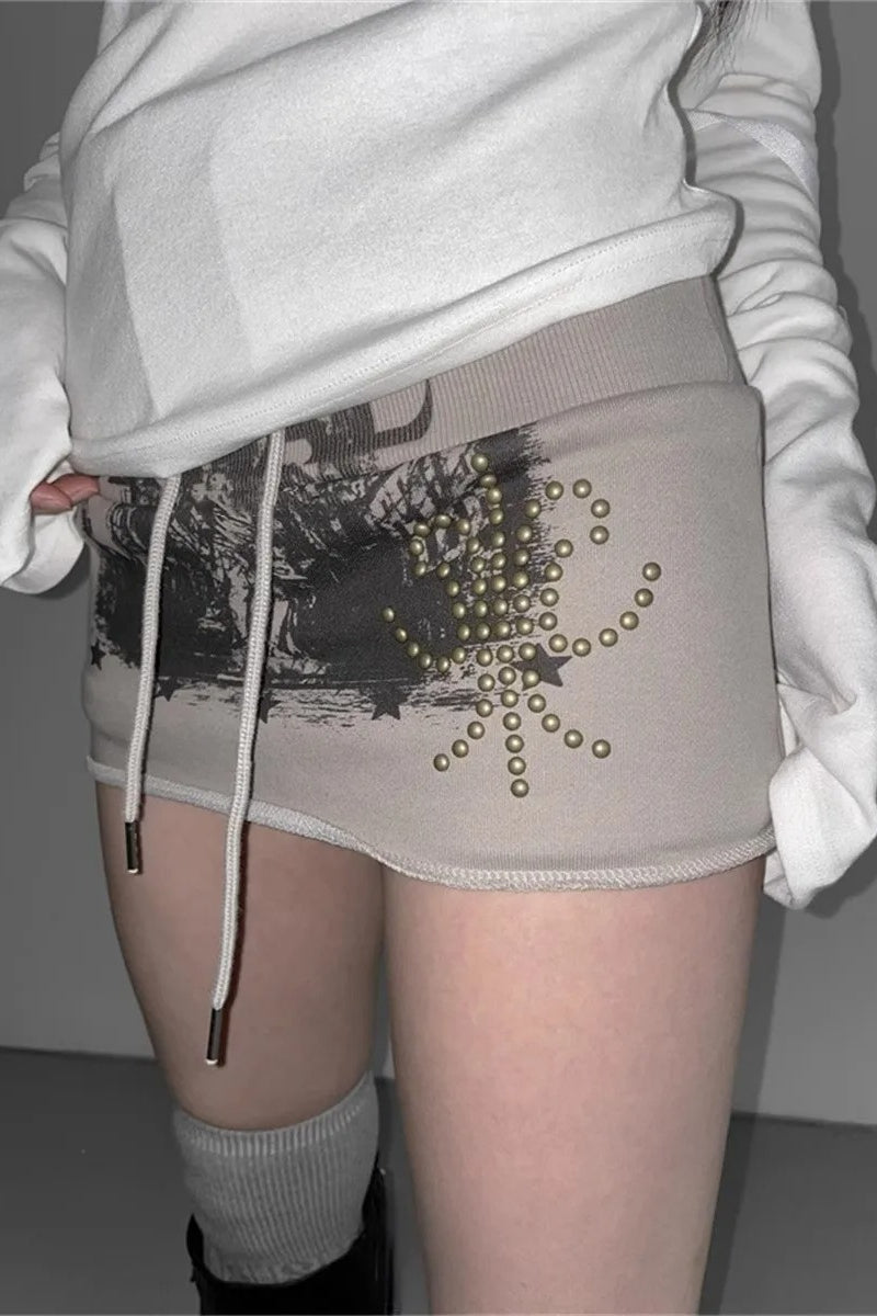 Versatile High Waist Rivet Skirt Secondary image
