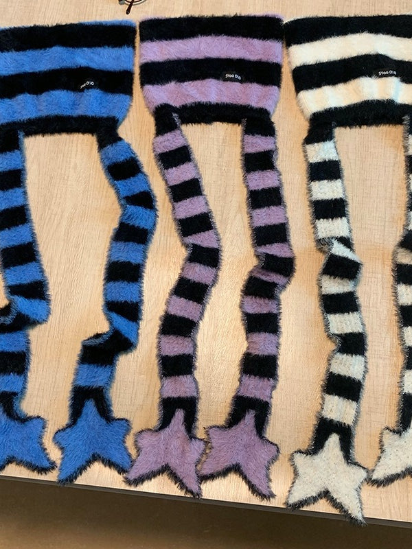 Punk Sweet Cool Star Striped Plush Knitted Hat Secondary image