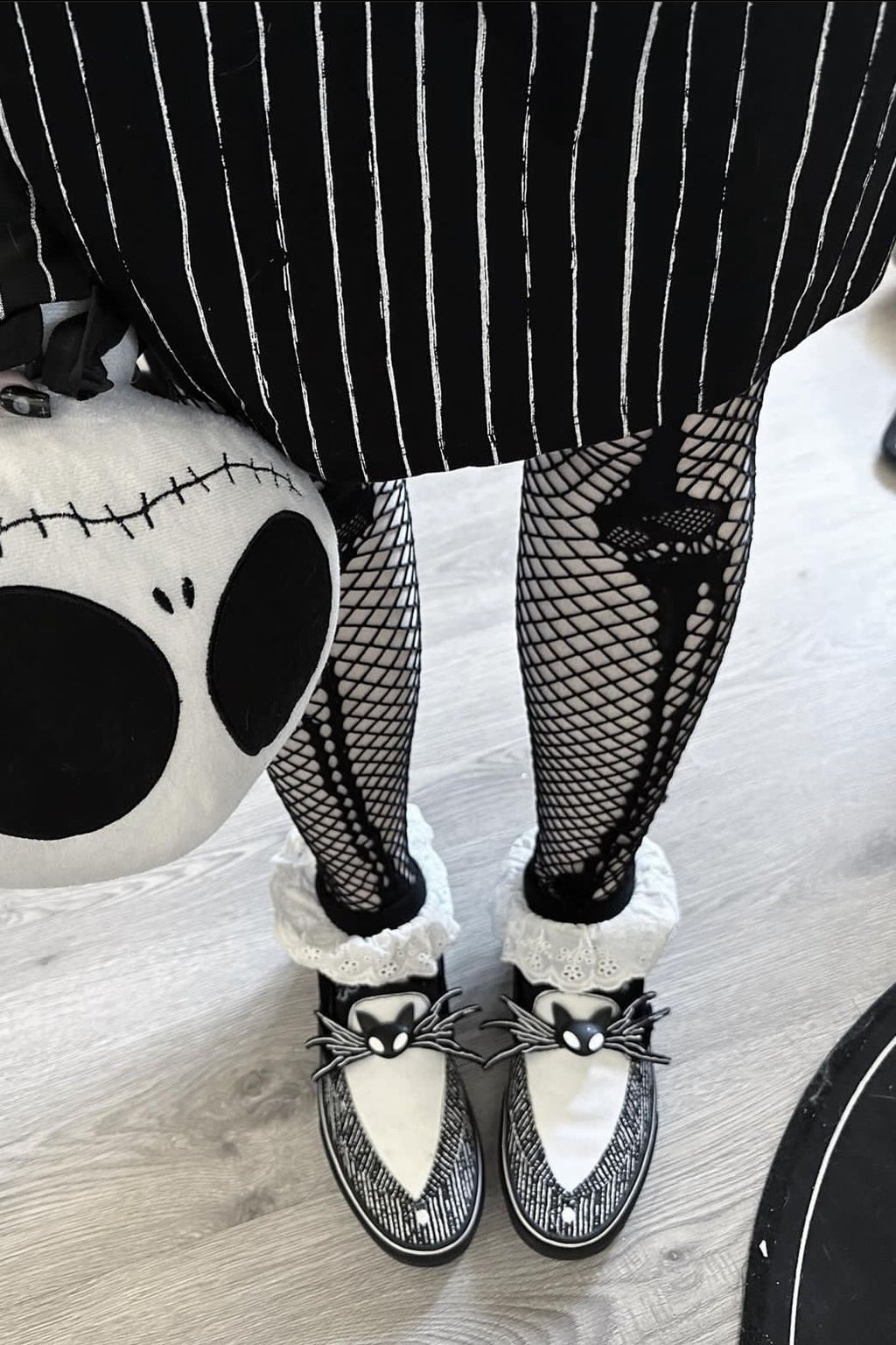 Gothic Skull Print Fishnet Socks