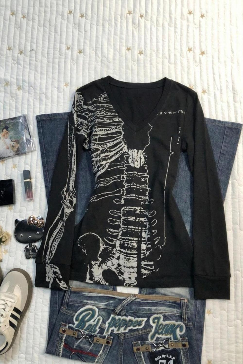 Black Skull Bone Printed V Neck Slim T-shirt Main image