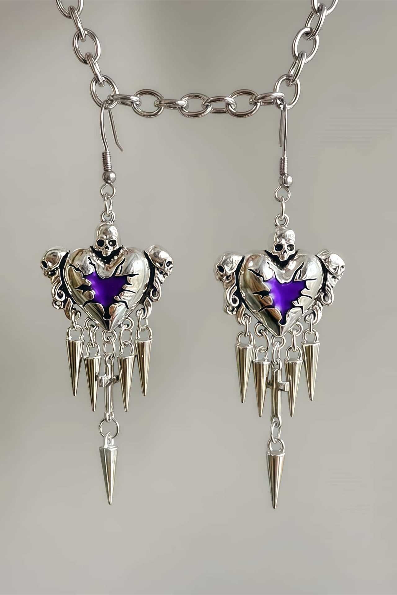 Dark Gothic Thorn Heart Earrings Secondary image