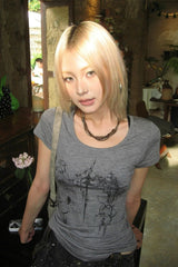 Edgy Y2K Oversized Collar Slim T-shirt