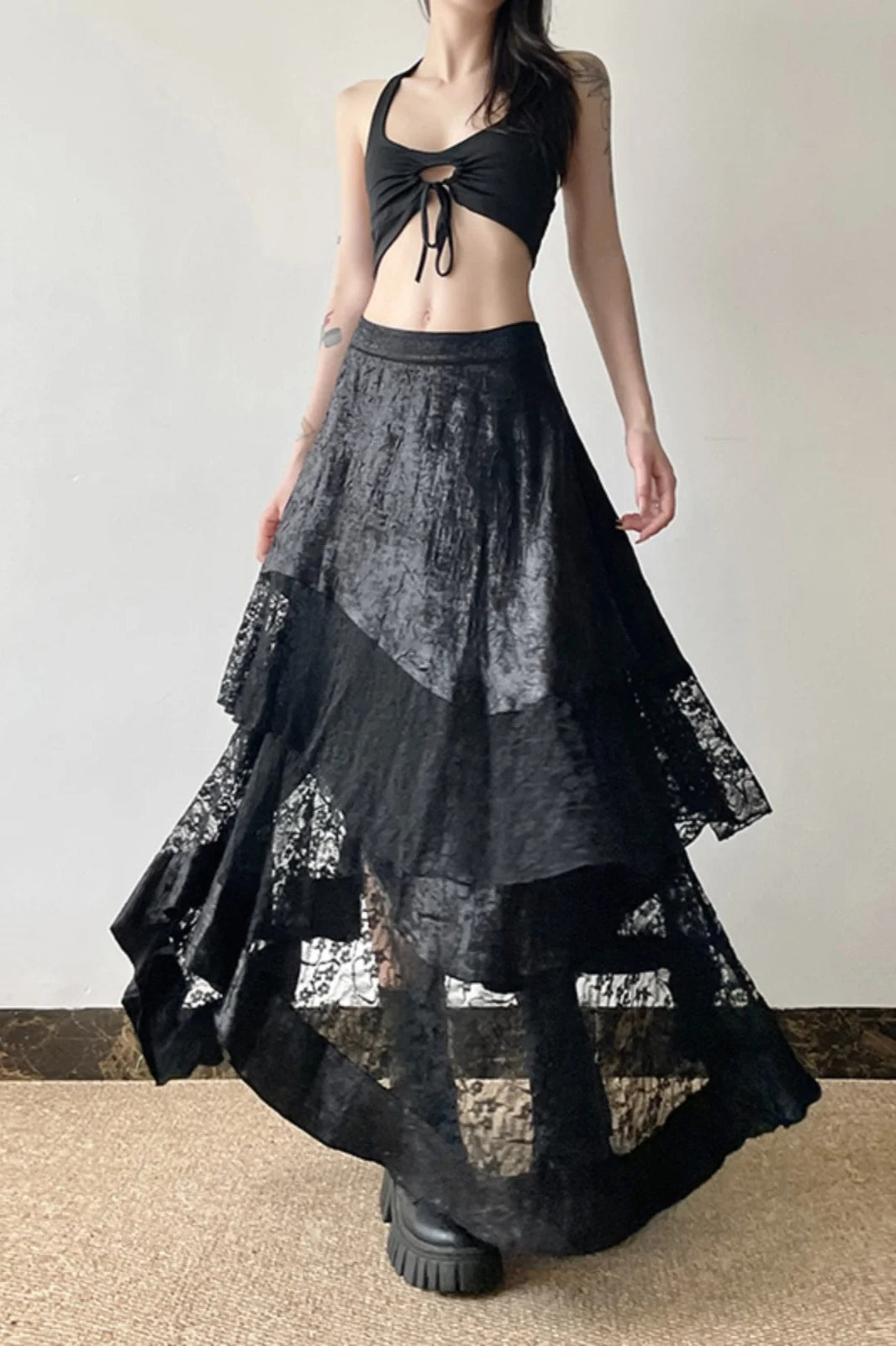 Halloween Gothic Lace Skirt Secondary image
