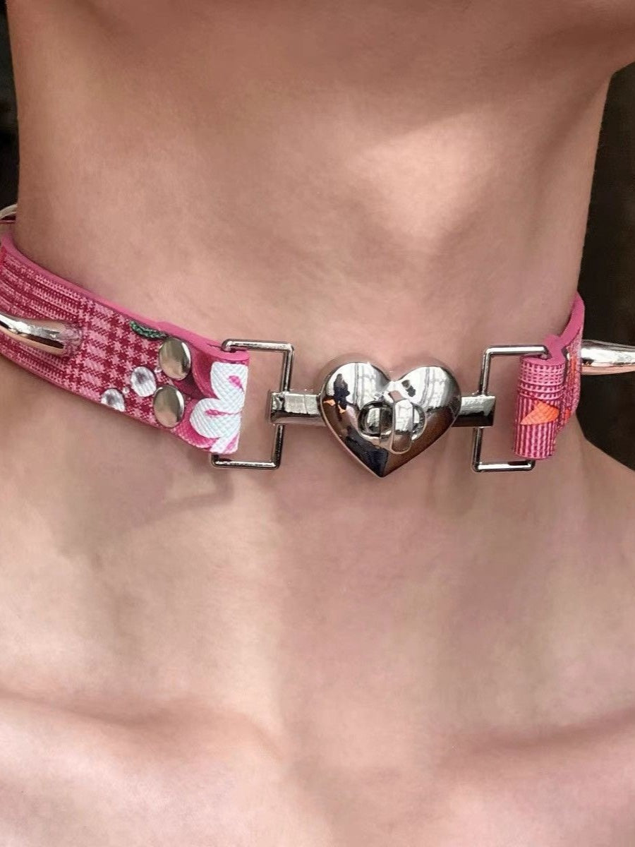 Y2K Plaid Two Tone Floral Rivet Necklace