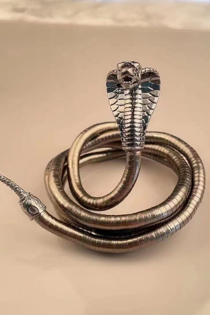 Unique Design Snake Chain Collar Necklace Secondary image