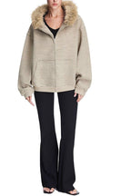 Fine Stripe Fluffy Trim Hoodies