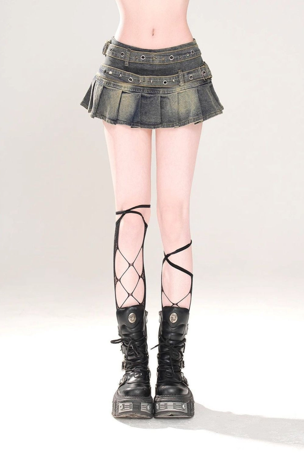 Studded Belt Pleated Denim Mini Skirt