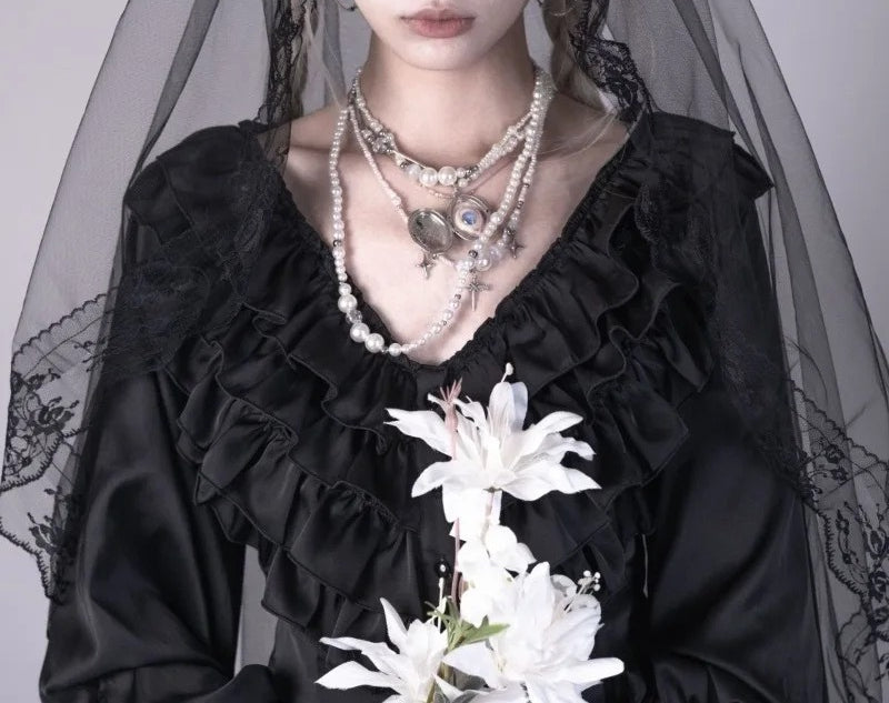 Victorian Lace V-Neck Blouse Secondary image