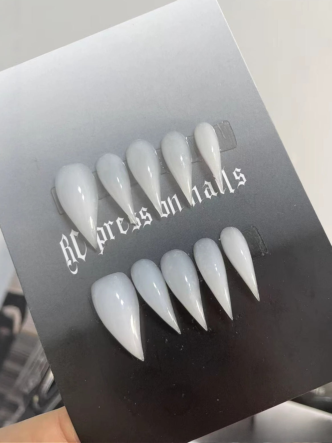 Cute Pure White Cat Paw Press On Nails