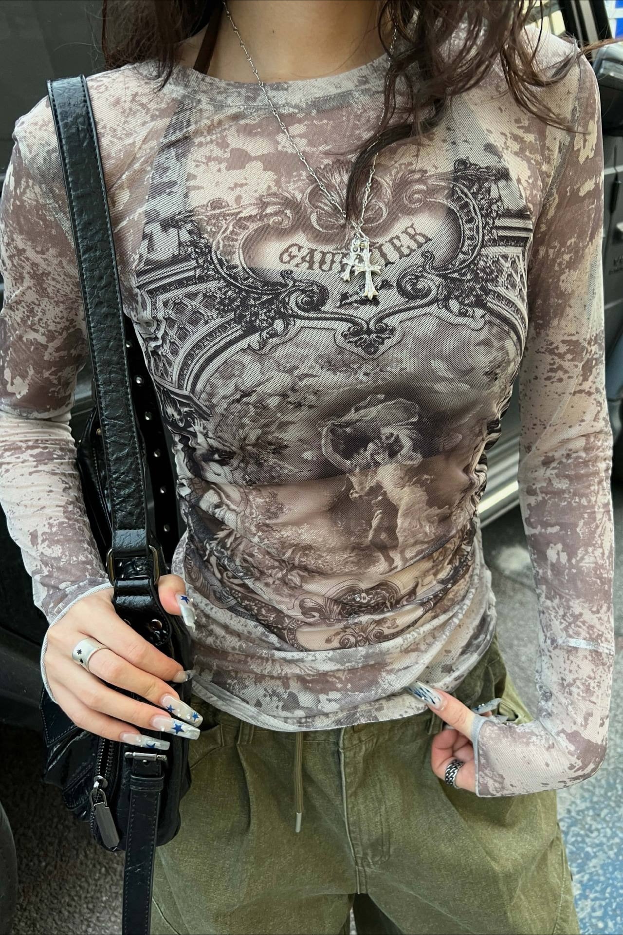 Graphic Mesh Slim Fit Mesh Top Secondary image