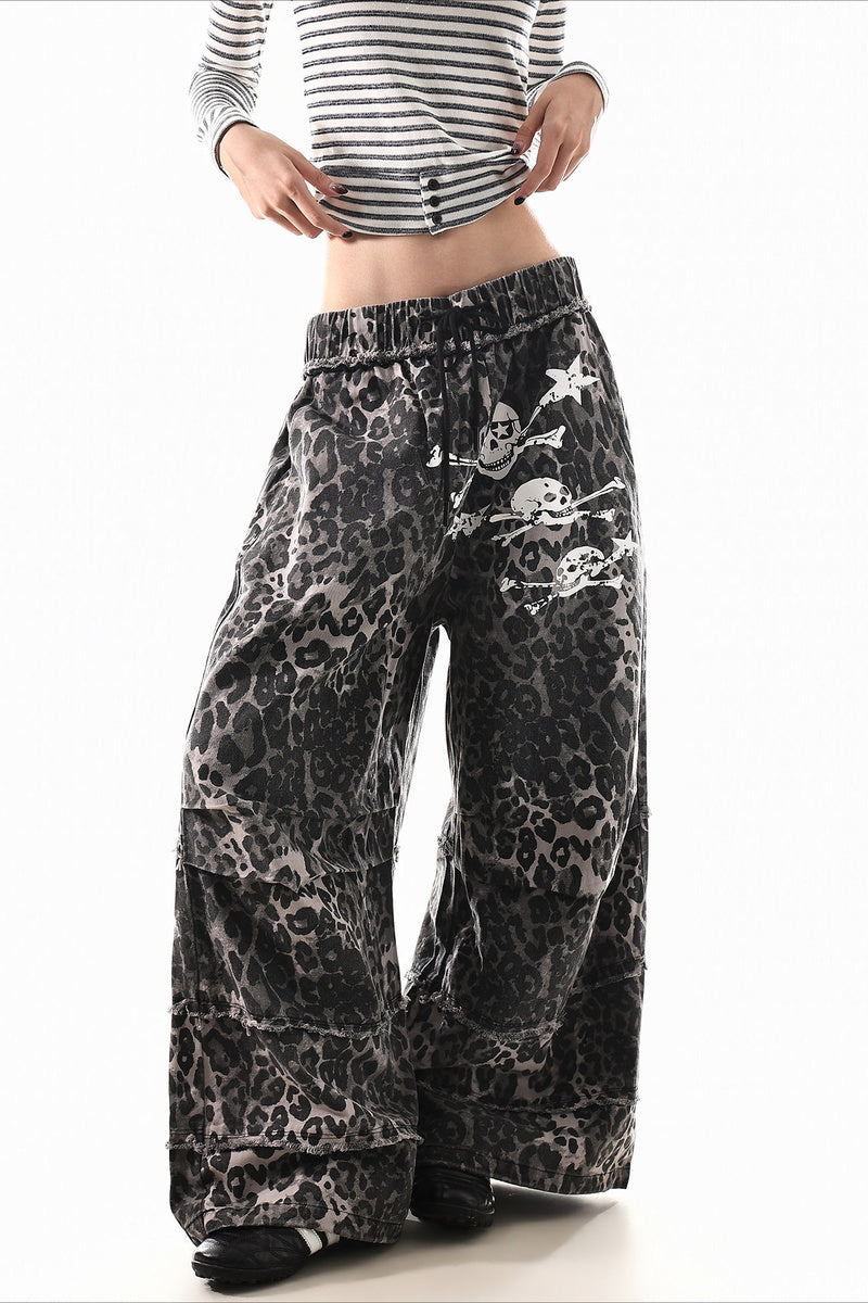 Leopard Graphic Wide Leg Pants